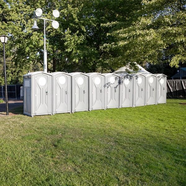 the number of special event portable restrooms needed depends on the size and type of event, but our team can help determine the appropriate number based on attendance and duration